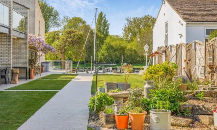 3 Bed in Christchurch 2