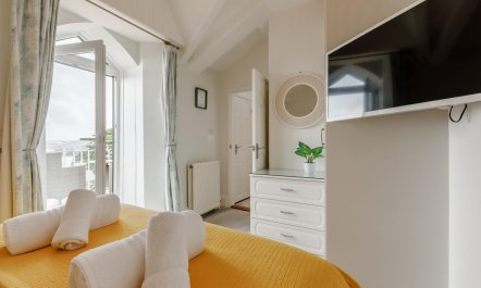 2 Bed in Torquay 6