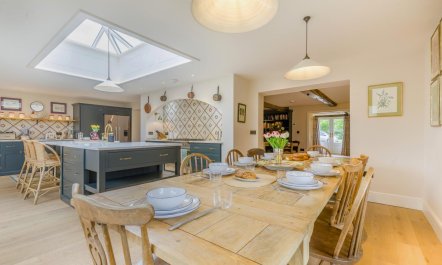 7 Bed in Kimberley 3