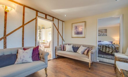 2 Bed in Peasmarsh 4