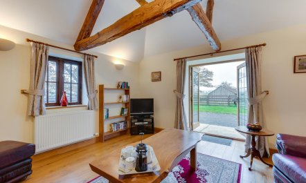 2 Bed in Y Drenewydd 3