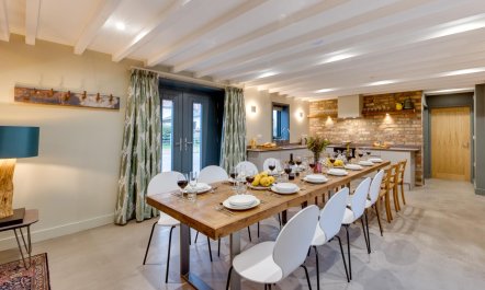 7 Bed in Holme-on-Spalding-Moor 7