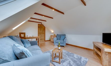 1 Bed in Rhodes Minnis 2