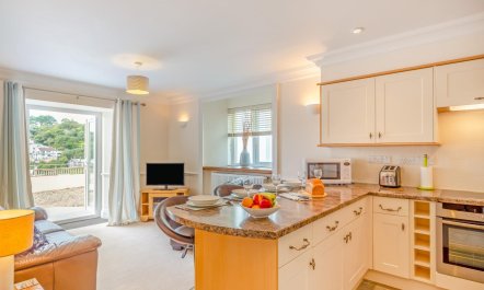 2 Bed in Looe 1