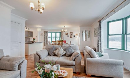 2 Bed in Broad Haven