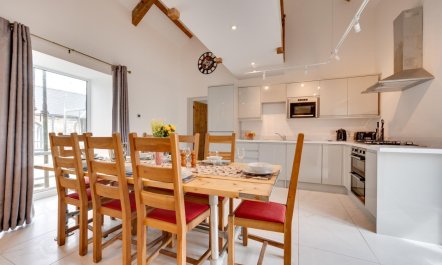 4 Bed in Aberystwyth 3