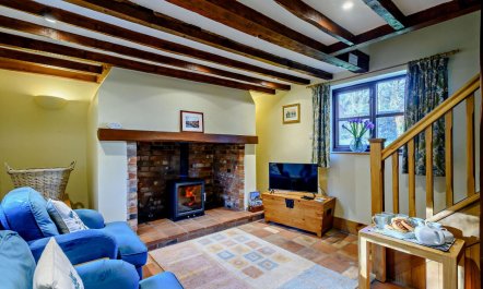 2 Bed in Hemblington 1