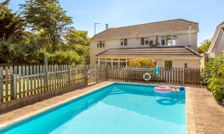 4 Bed in Croyde