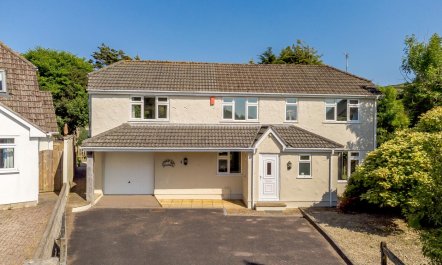 4 Bed in Croyde 2