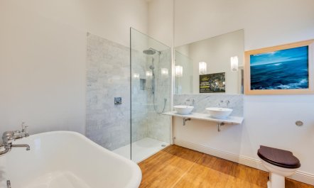 7 Bed in Wolterton 9