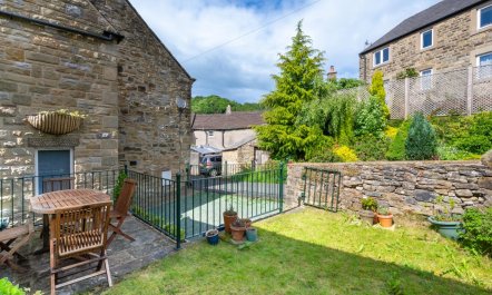 3 Bed in Hope Valley