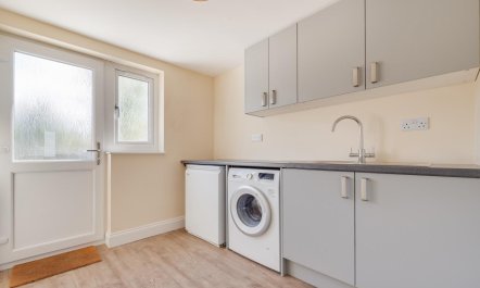 3 Bed in Higher Crackington 8