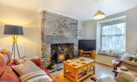 3 Bed in Tanygrisiau 2