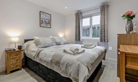 1 Bed in Truro 9