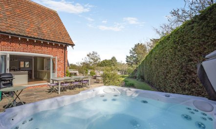 5 Bed in Walberswick 1