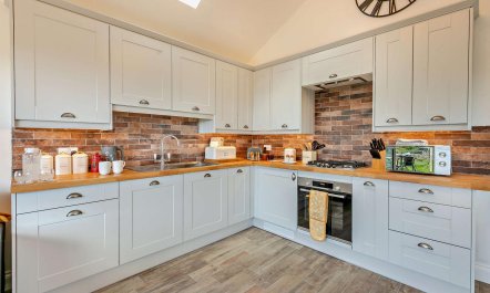 1 Bed in Porthcothan Bay 9