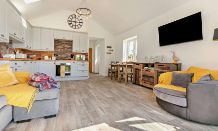 1 Bed in Porthcothan Bay 7