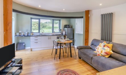 1 Bed in Aberaeron 2