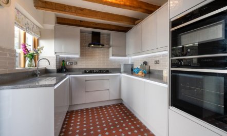4 Bed in Tenby 4