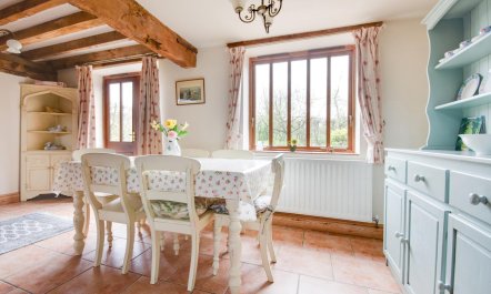 2 Bed in Erpingham 2