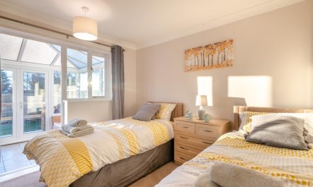 2 Bed in Holt 4