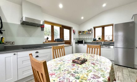 2 Bed in Templeton 4