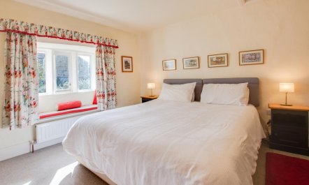 3 Bed in Thornton Rust 9