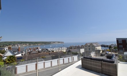 2 Bed in Swanage 1