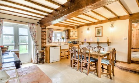 3 Bed in Gressenhall 6