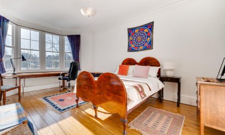 5 Bed in Canterbury 9