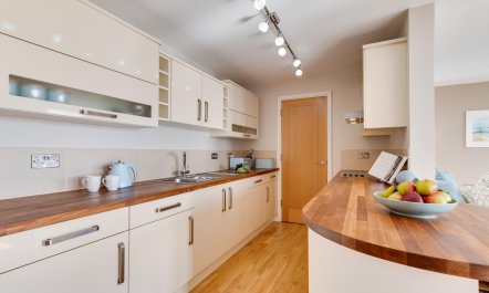 2 Bed in Praa Sands 1