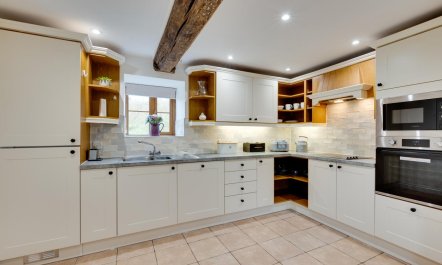 3 Bed in Machynlleth 8