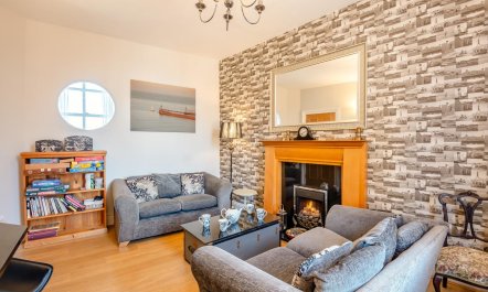 2 Bed in Whitby