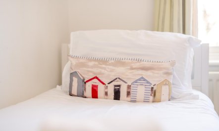 2 Bed in Whitby 6