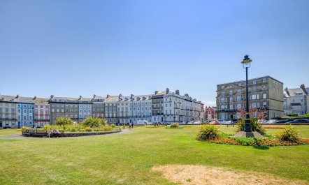 2 Bed in Whitby 8