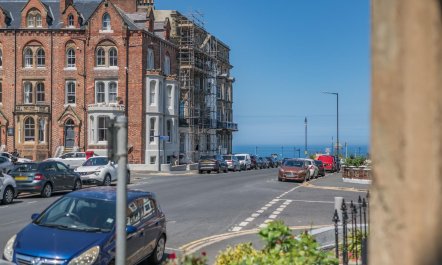 2 Bed in Whitby 2