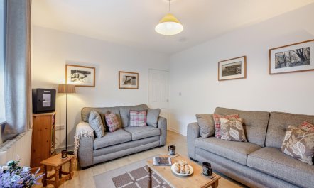 2 Bed in Seahouses 6