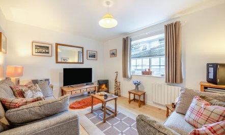 2 Bed in Seahouses 1