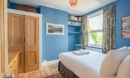 3 Bed in Brighton 8