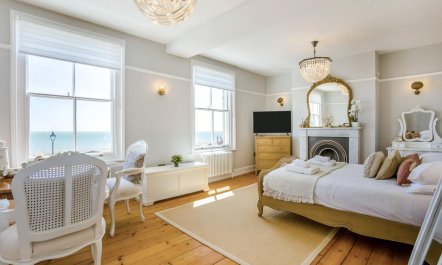 4 Bed in Aldeburgh 2