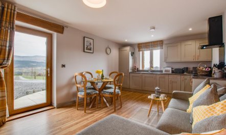 1 Bed in Dolgellau 3