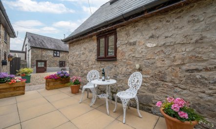 1 Bed in Reynoldston 9