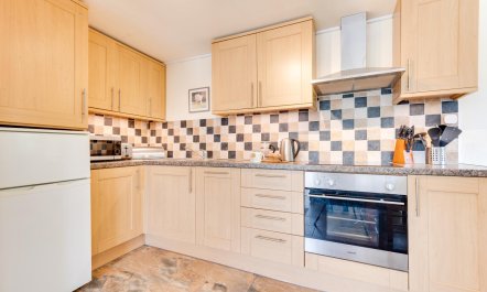 1 Bed in Reynoldston 2