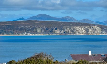 4 Bed in Bwlchtocyn 9