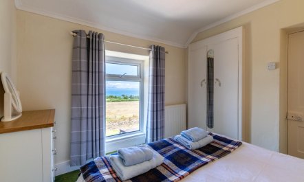 4 Bed in Bwlchtocyn 1