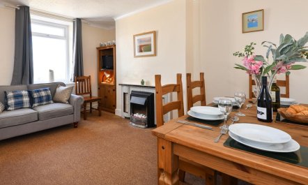 4 Bed in Bwlchtocyn 4
