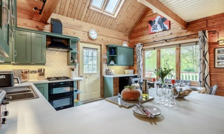 3 Bed in Little Petherick 3