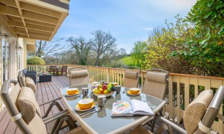 3 Bed in Little Petherick 1