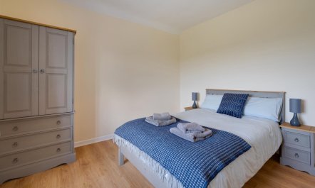 3 Bed in Llanllechid 2