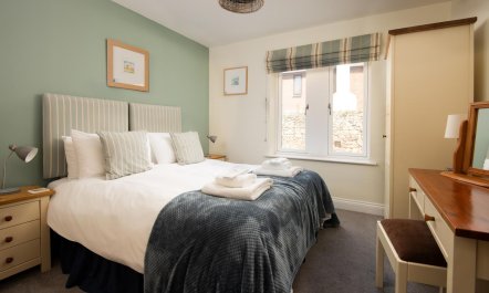 5 Bed in North Sunderland 8